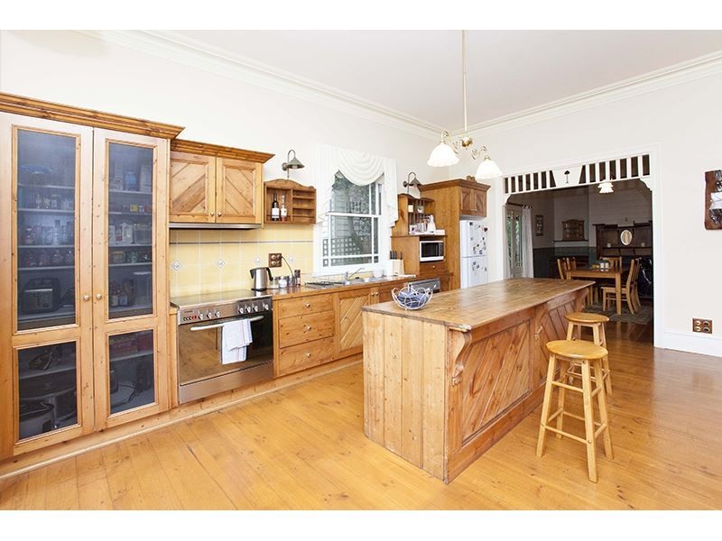 16 Kent Street, Warragul VIC 3820