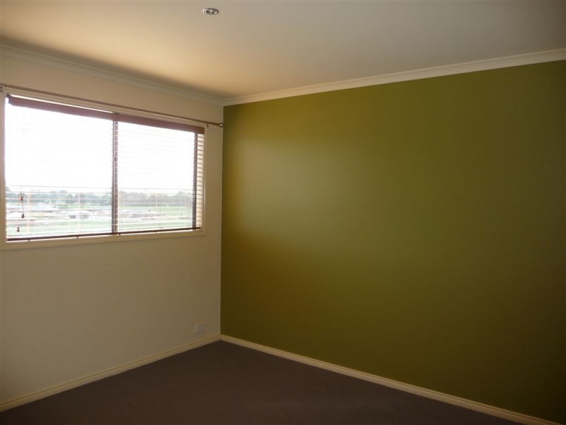 11 Nicolas Court, Warragul VIC 3820