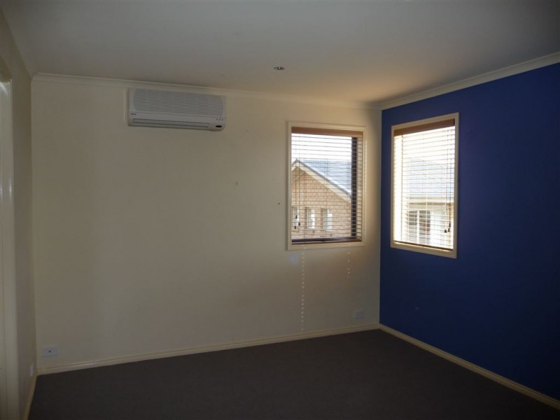 11 Nicolas Court, Warragul VIC 3820