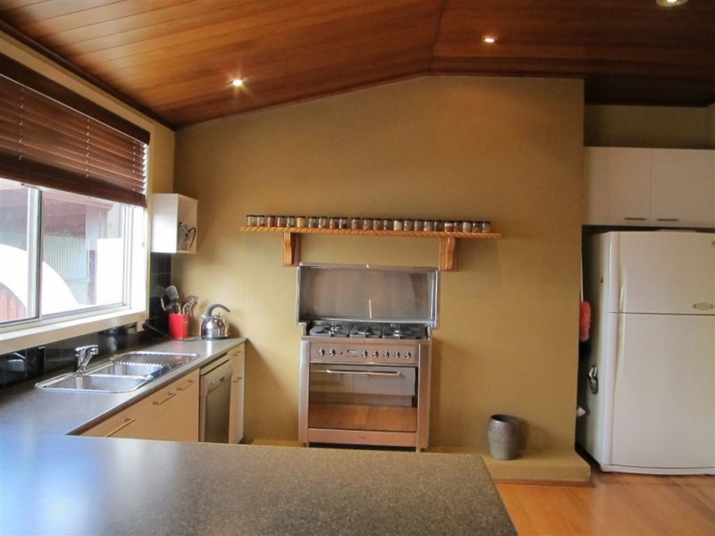 137 Victoria Street, Warragul VIC 3820
