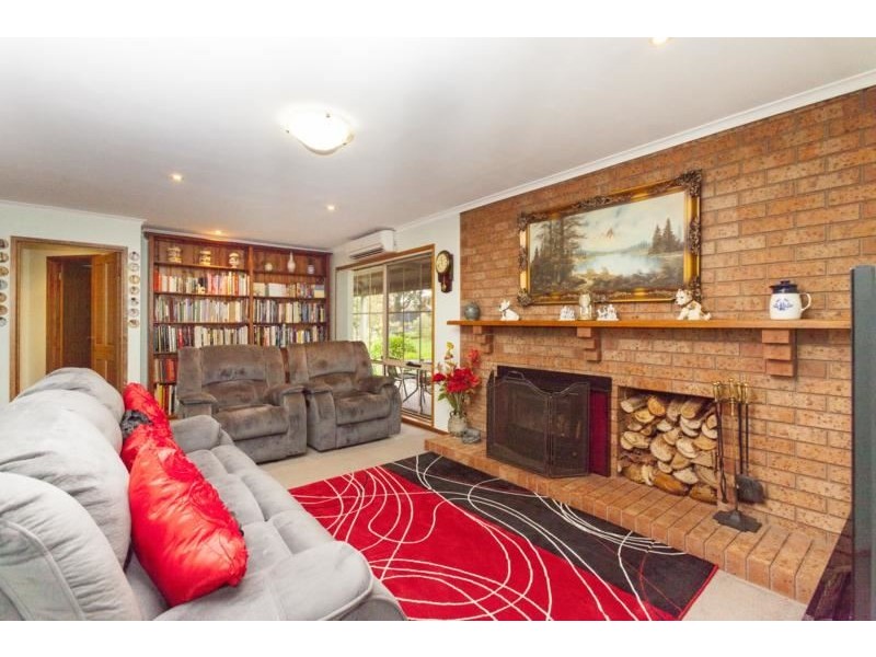 588 Russell Creek Road, Hill End VIC 3825