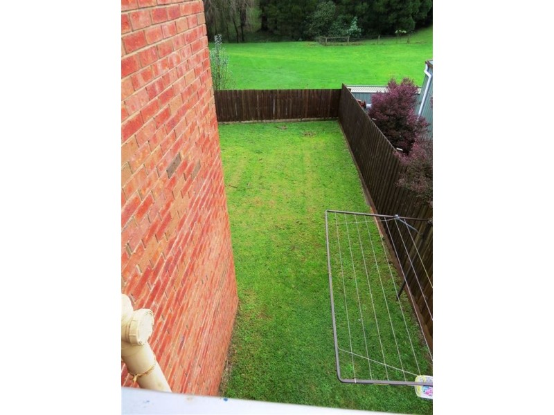 2/18 Calway Street, Drouin VIC 3818