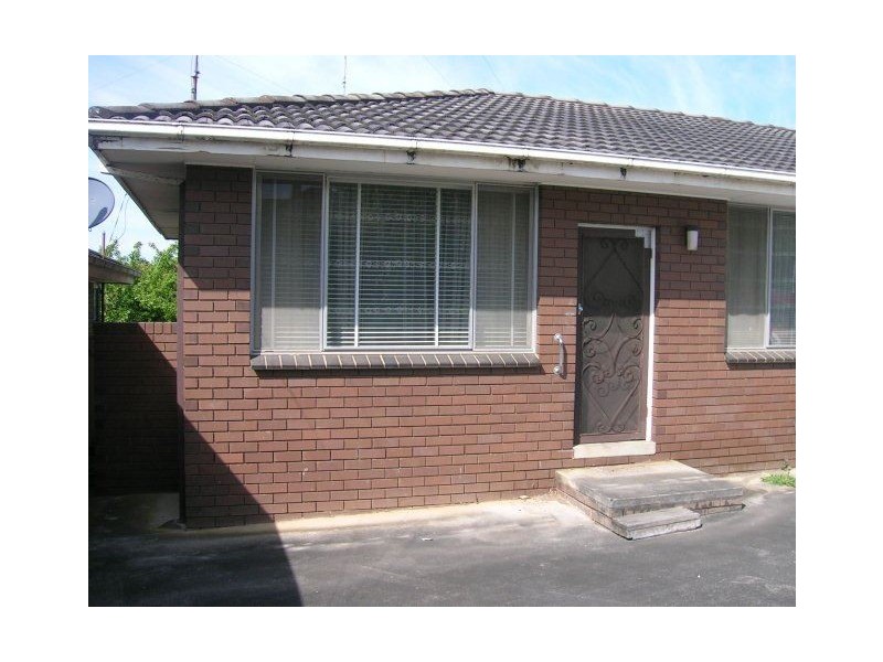 2/28 Windsor Avenue, Warragul VIC 3820