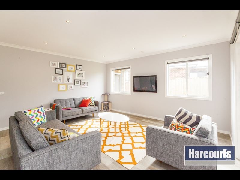 10 Kensington Drive, Warragul VIC 3820