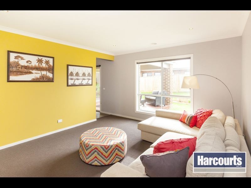 10 Kensington Drive, Warragul VIC 3820