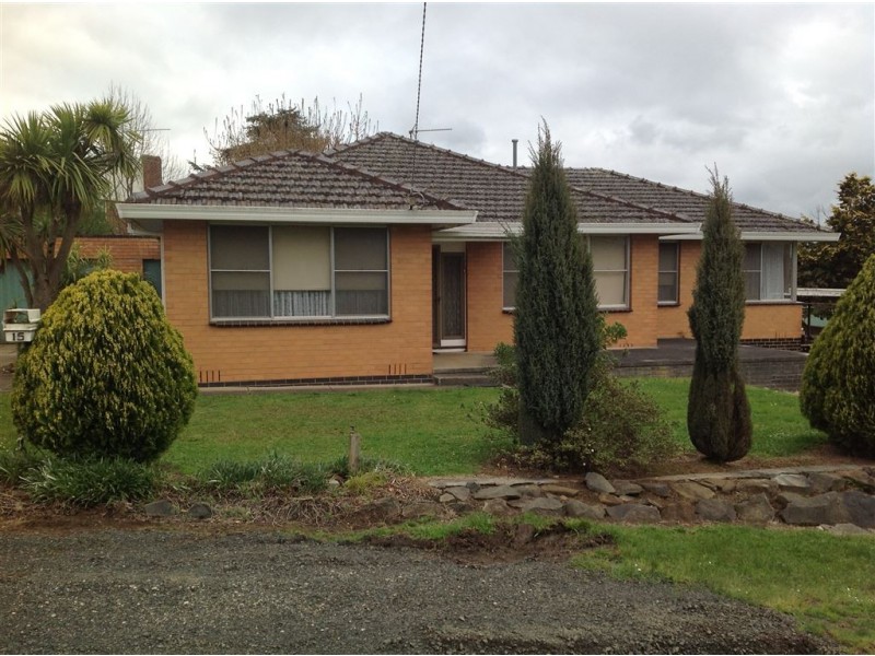 15 Koroit Street, Warragul VIC 3820
