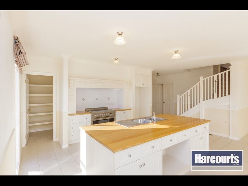 11 Shirley Road, Neerim South VIC 3831