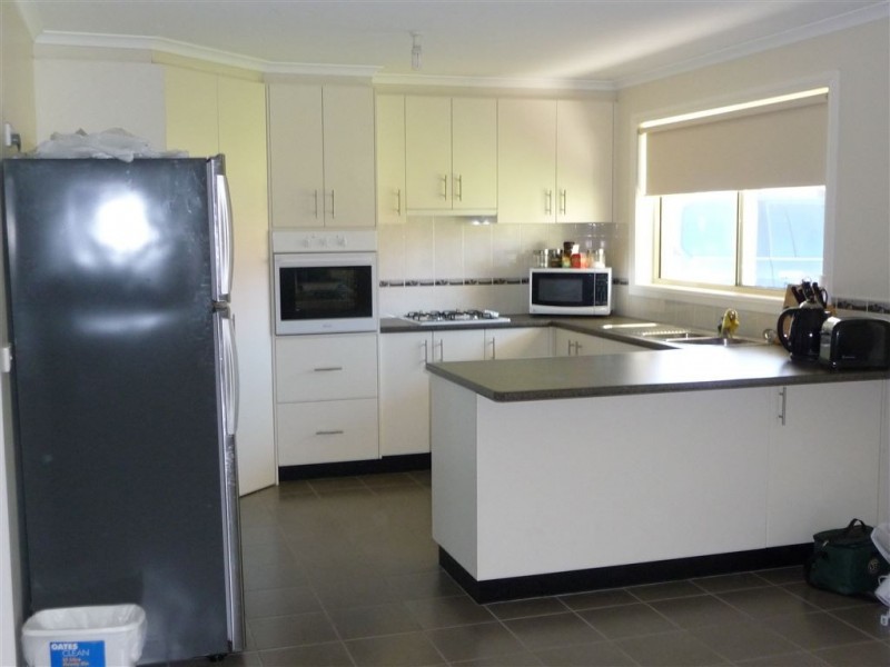 9/11A A’Beckett Road, Bunyip VIC 3815