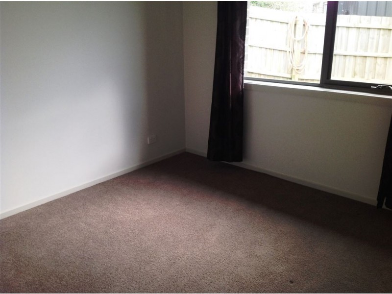 24 McMillan Drive, Warragul VIC 3820