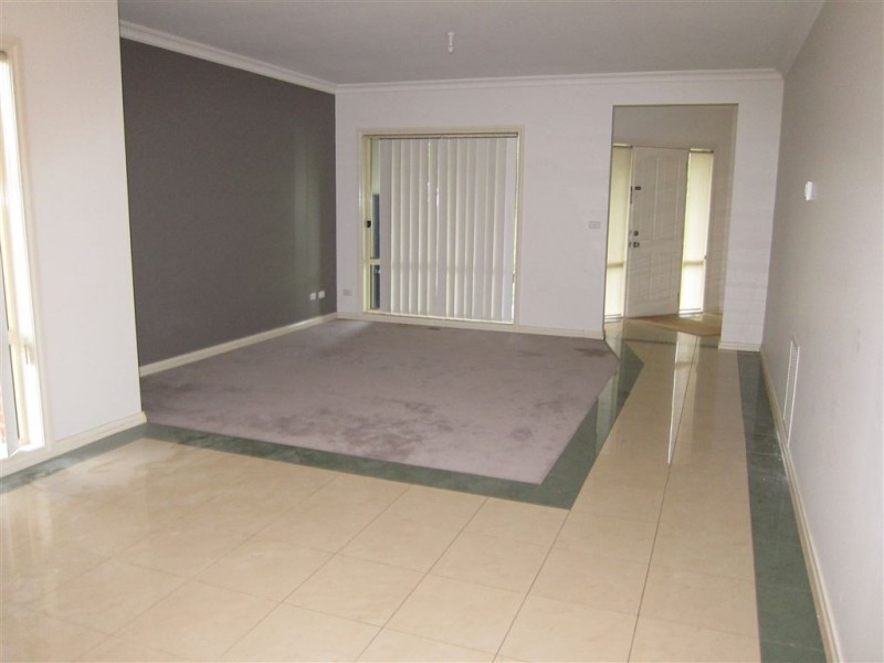 2 Carlile Street, Drouin VIC 3818