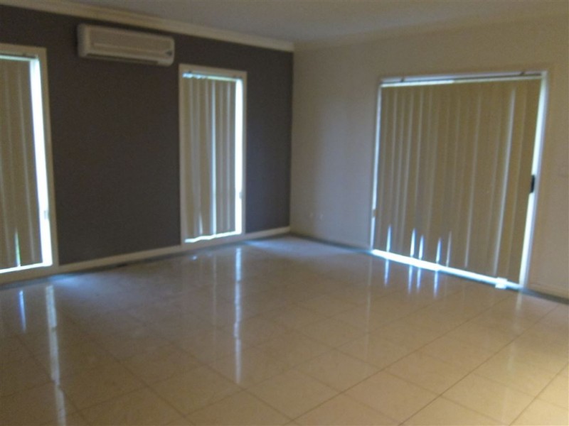 2 Carlile Street, Drouin VIC 3818