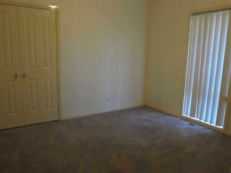 2 Carlile Street, Drouin VIC 3818