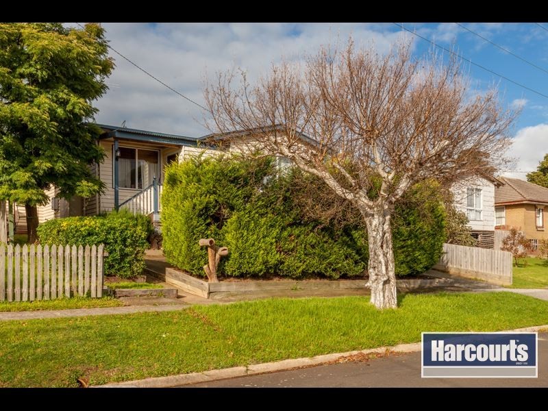 8 Dunn Street, Warragul VIC 3820
