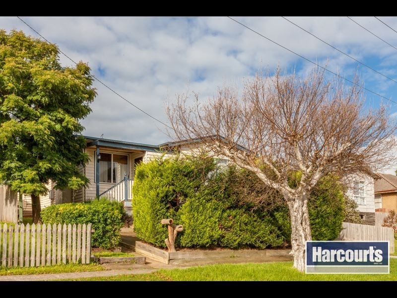 8 Dunn Street, Warragul VIC 3820
