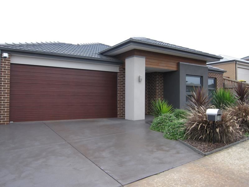 15 Sandstock Drive, Warragul VIC 3820