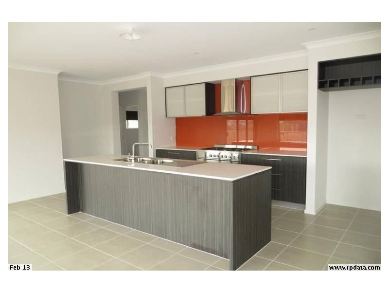 15 Sandstock Drive, Warragul VIC 3820