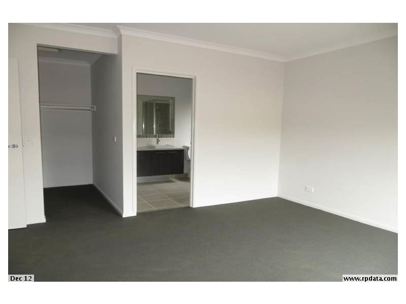 15 Sandstock Drive, Warragul VIC 3820