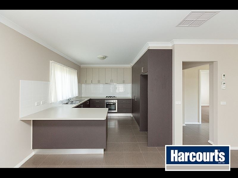 2/64 Clifford Street, Warragul VIC 3820
