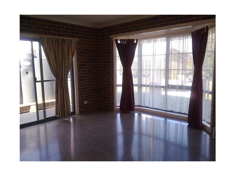 1 Windsor Avenue, Warragul VIC 3820