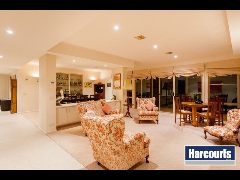 1 Cason Crescent, Warragul VIC 3820