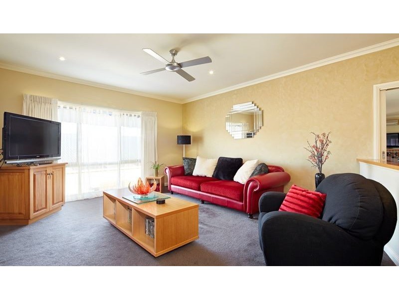 14 Tulip Court, Warragul VIC 3820