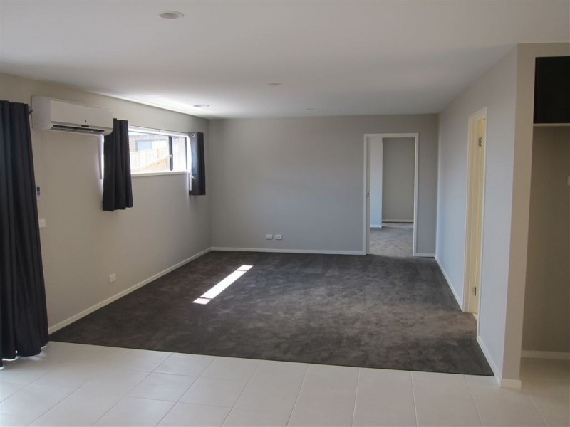 7 Golden Avenue, Warragul VIC 3820