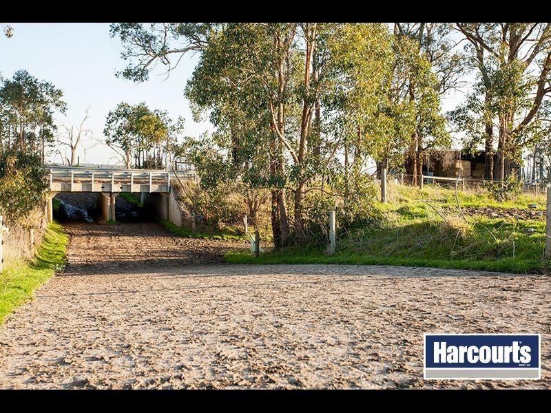 946 Drouin Korumburra Road, Athlone VIC 3818