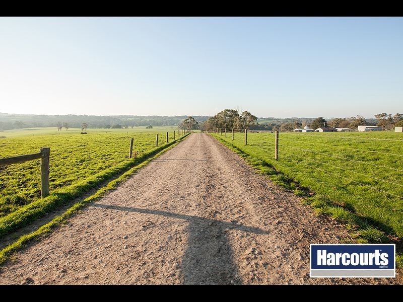 946 Drouin Korumburra Road, Athlone VIC 3818