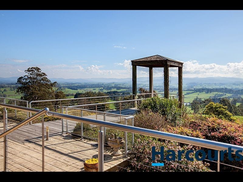 180 Lardners Track, Drouin East VIC 3818