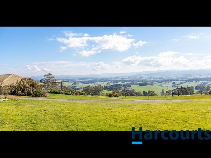 180 Lardners Track, Drouin East VIC 3818