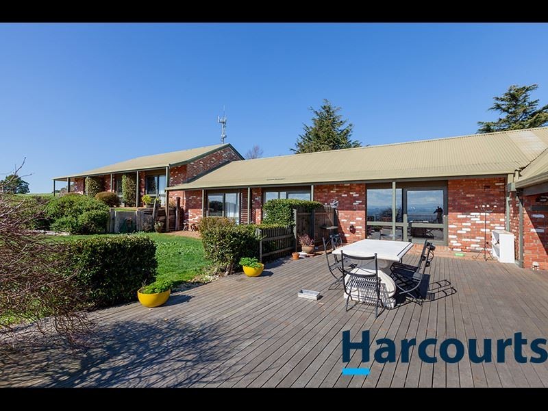 180 Lardners Track, Drouin East VIC 3818