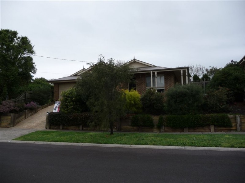 10 Hamilton Drive, Warragul VIC 3820