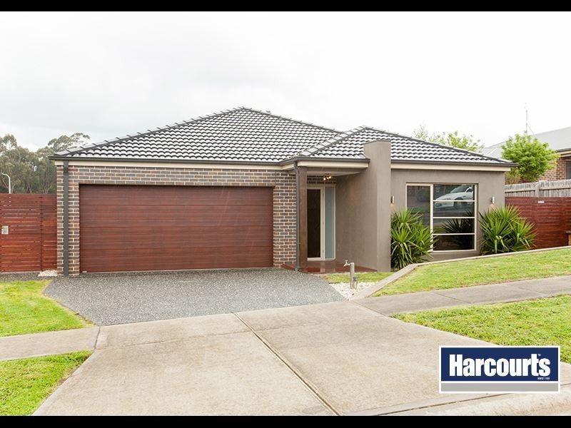 22 McMillan Drive, Warragul VIC 3820