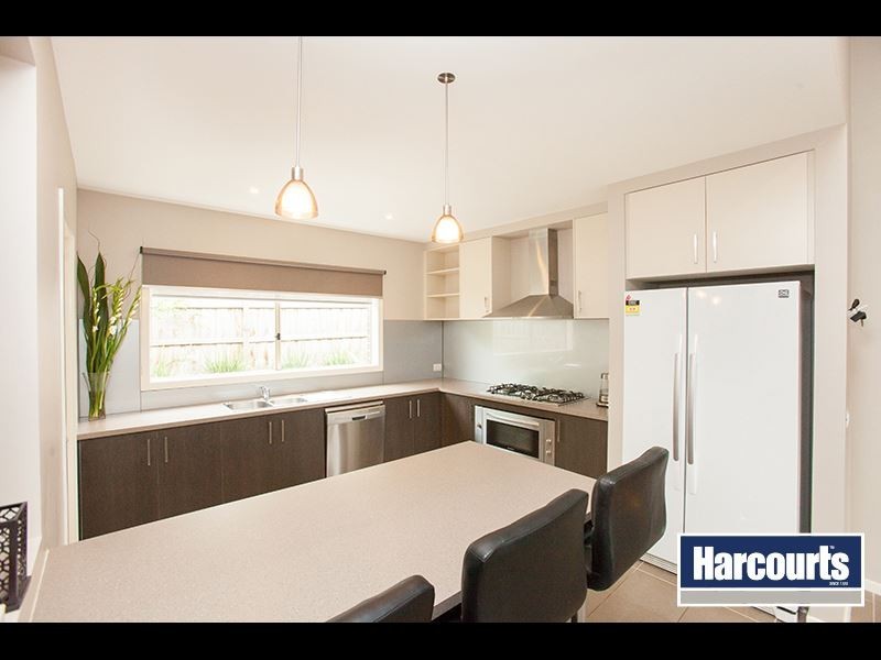 22 McMillan Drive, Warragul VIC 3820