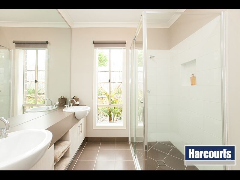 22 McMillan Drive, Warragul VIC 3820