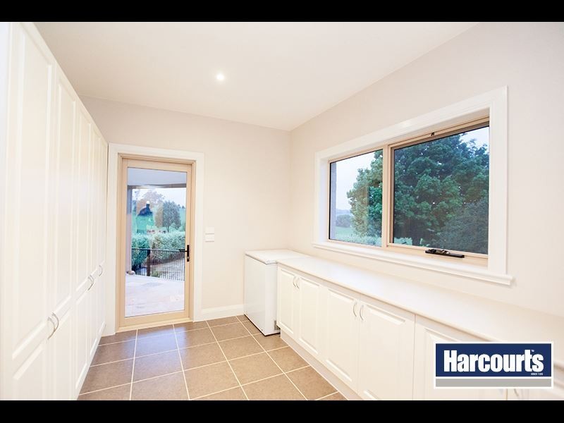 30 Roberts Road, Warragul VIC 3820