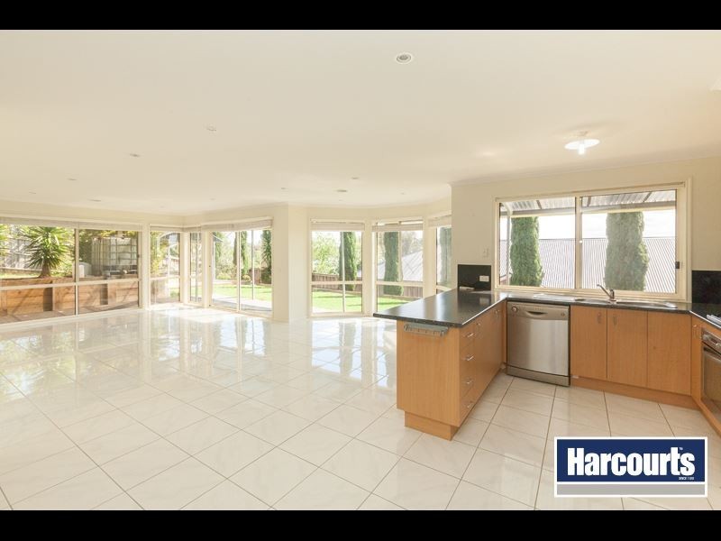 5 Grange Crescent, Warragul VIC 3820