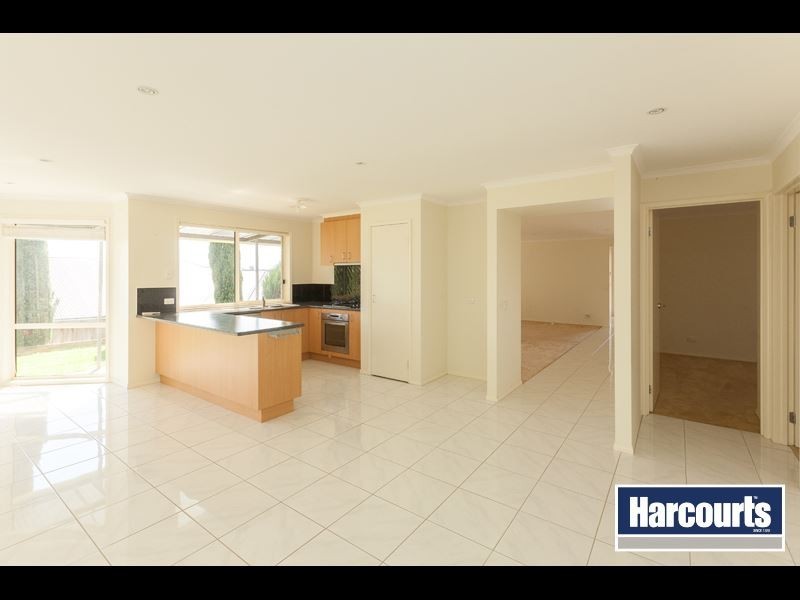 5 Grange Crescent, Warragul VIC 3820