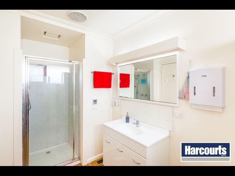 6 Phoenix Street, Warragul VIC 3820