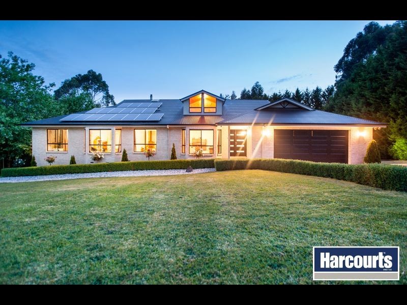 12 Pine Grove, Warragul VIC 3820