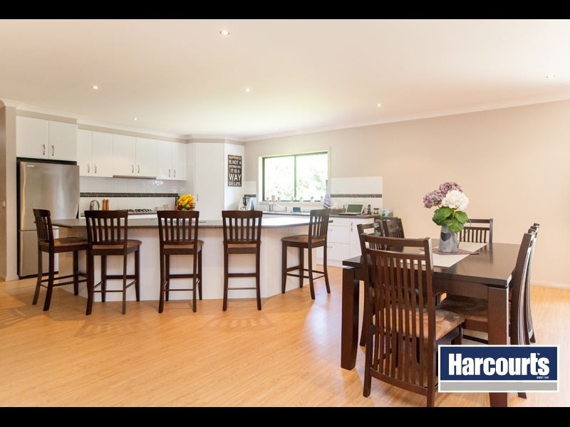 12 Pine Grove, Warragul VIC 3820