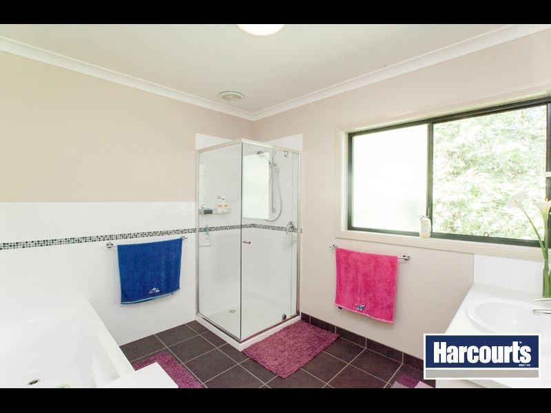 12 Pine Grove, Warragul VIC 3820