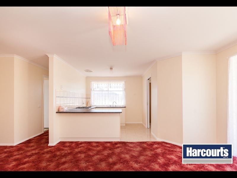 21 Hayes Drive, Warragul VIC 3820