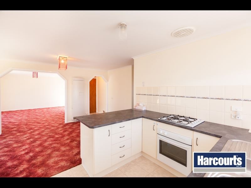 21 Hayes Drive, Warragul VIC 3820