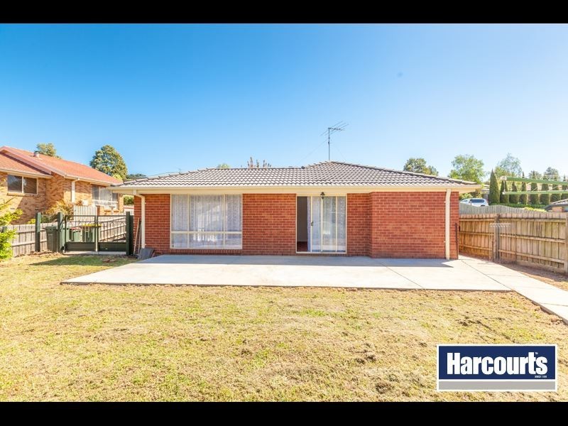 21 Hayes Drive, Warragul VIC 3820