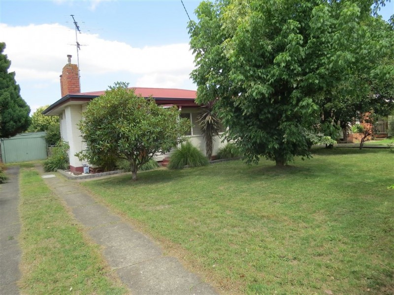 26 Centre Avenue, Warragul VIC 3820