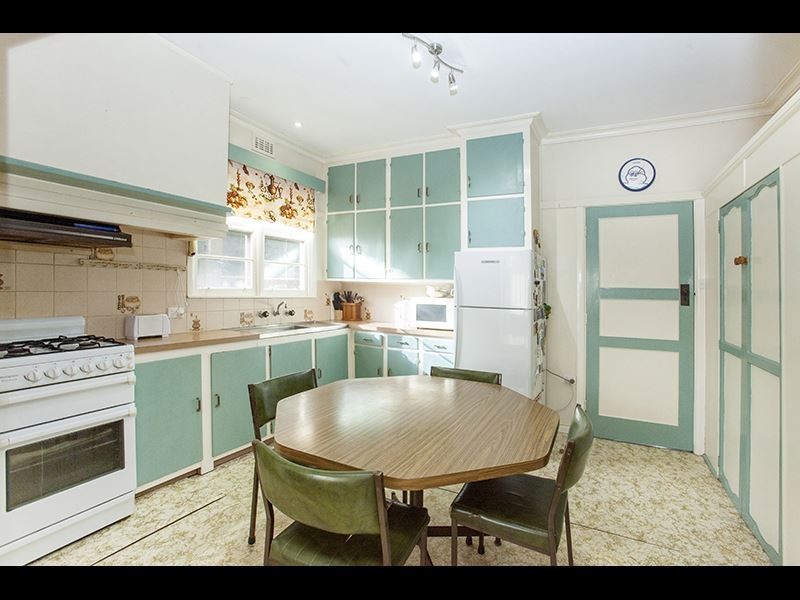 26 Centre Avenue, Warragul VIC 3820