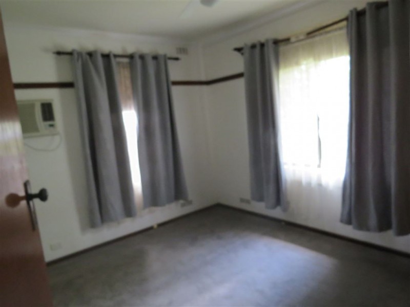 26 Centre Avenue, Warragul VIC 3820