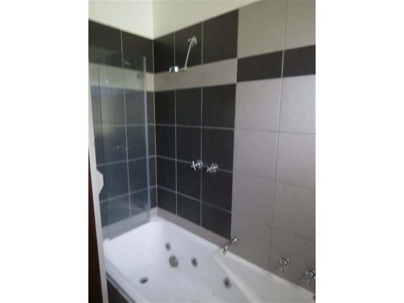 26 Centre Avenue, Warragul VIC 3820