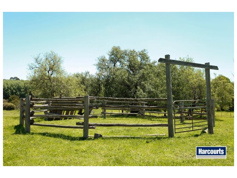 474 Maxfields Road, Callignee North VIC 3844